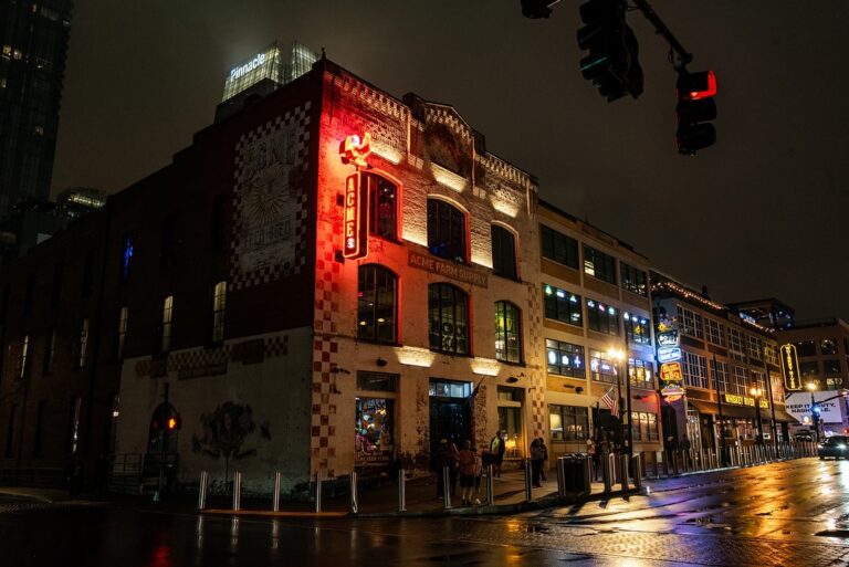 Acme Feed & Seed: Nashville's Broadway Hotspot